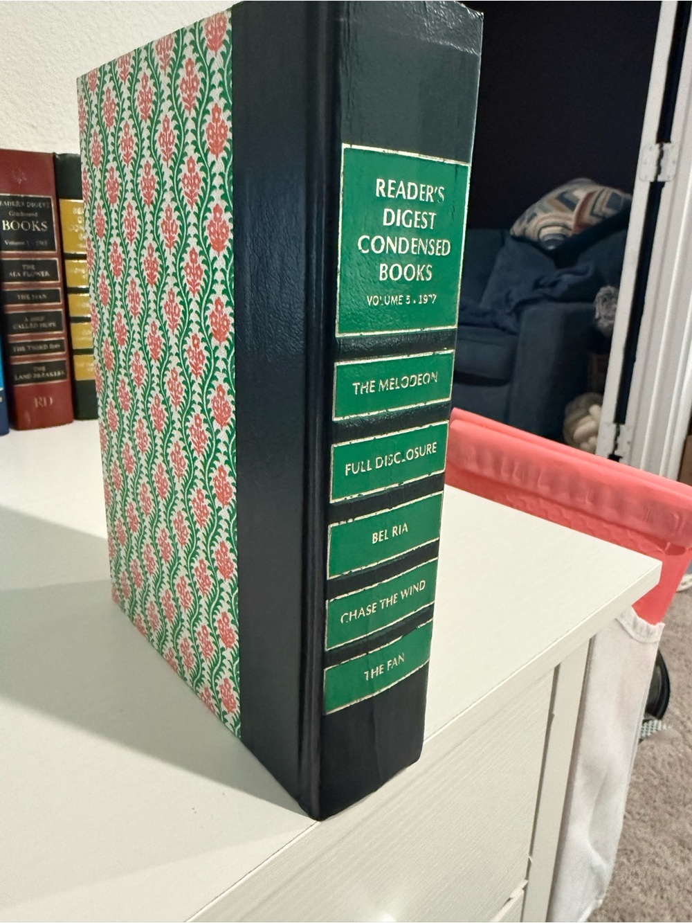 Readers digest 1977 Condensed Books Decorative Green Floral Hardcover